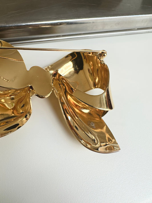 Lot 147: Vintage Bow Brooch