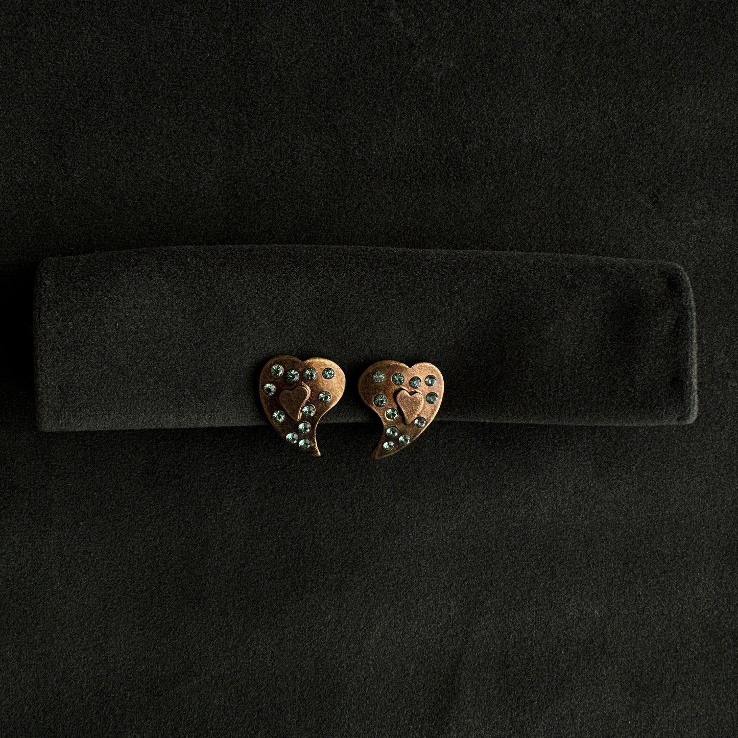 Lot 9: Vintage Xavier Loubens clips