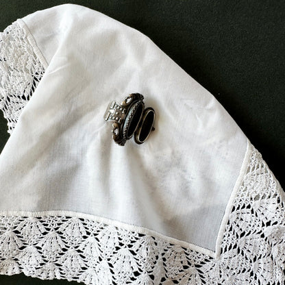 Lot 168: Silver Locket Ring