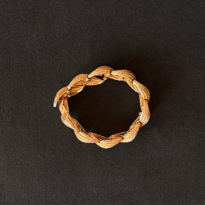 Lot 194: Vintage Gold Tone Leaf Bracelet