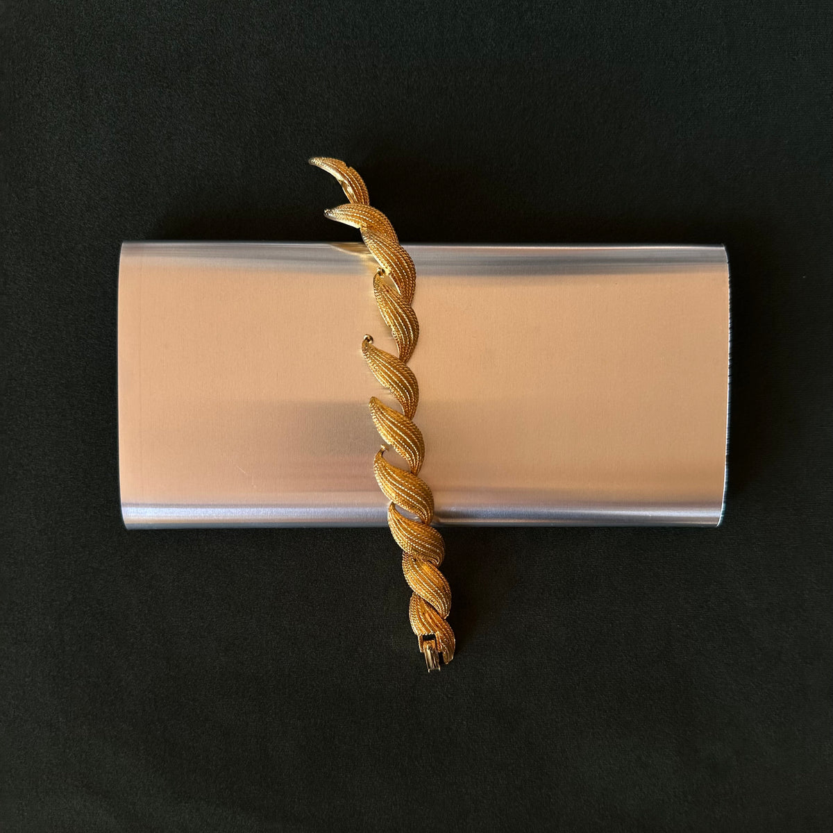 Lot 194: Vintage Gold Tone Leaf Bracelet