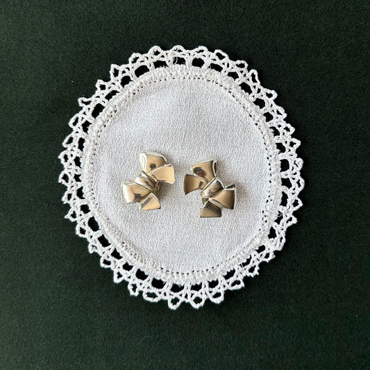 Lot 167: Vintage Bow Clips