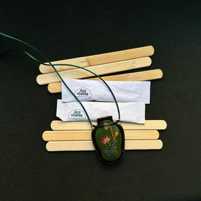 Lot 164: Vintage Bottle Pendant