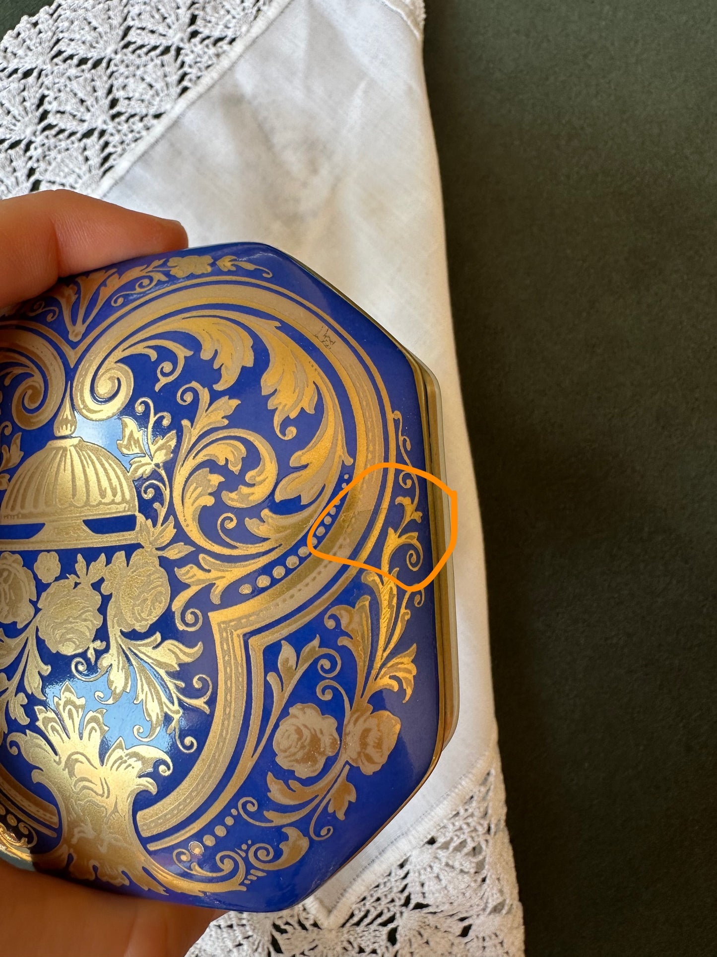 Lot 177: Vintage Patek Philippe Bonbonnière