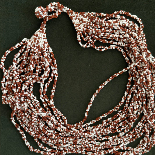 Lot 161: Beaded Necklace