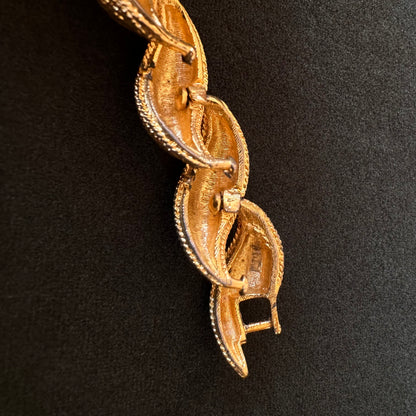 Lot 194: Vintage Gold Tone Leaf Bracelet