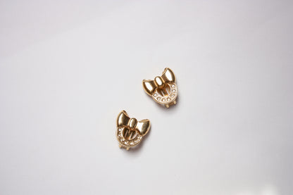 Lot 139: Vintage Nina Ricci Clips