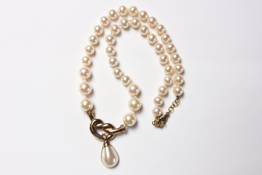 Lot 130: Vintage Majorica Necklace