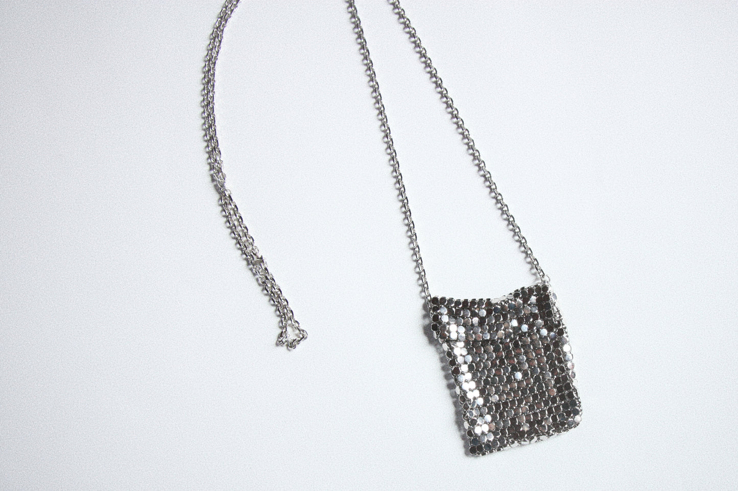 Lot 134: Mesh Silver Pendant