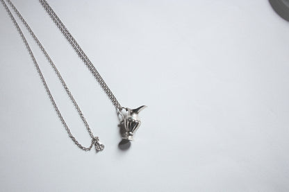Lot 136: Jug Pendant