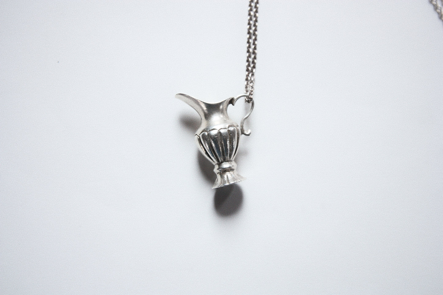 Lot 136: Jug Pendant