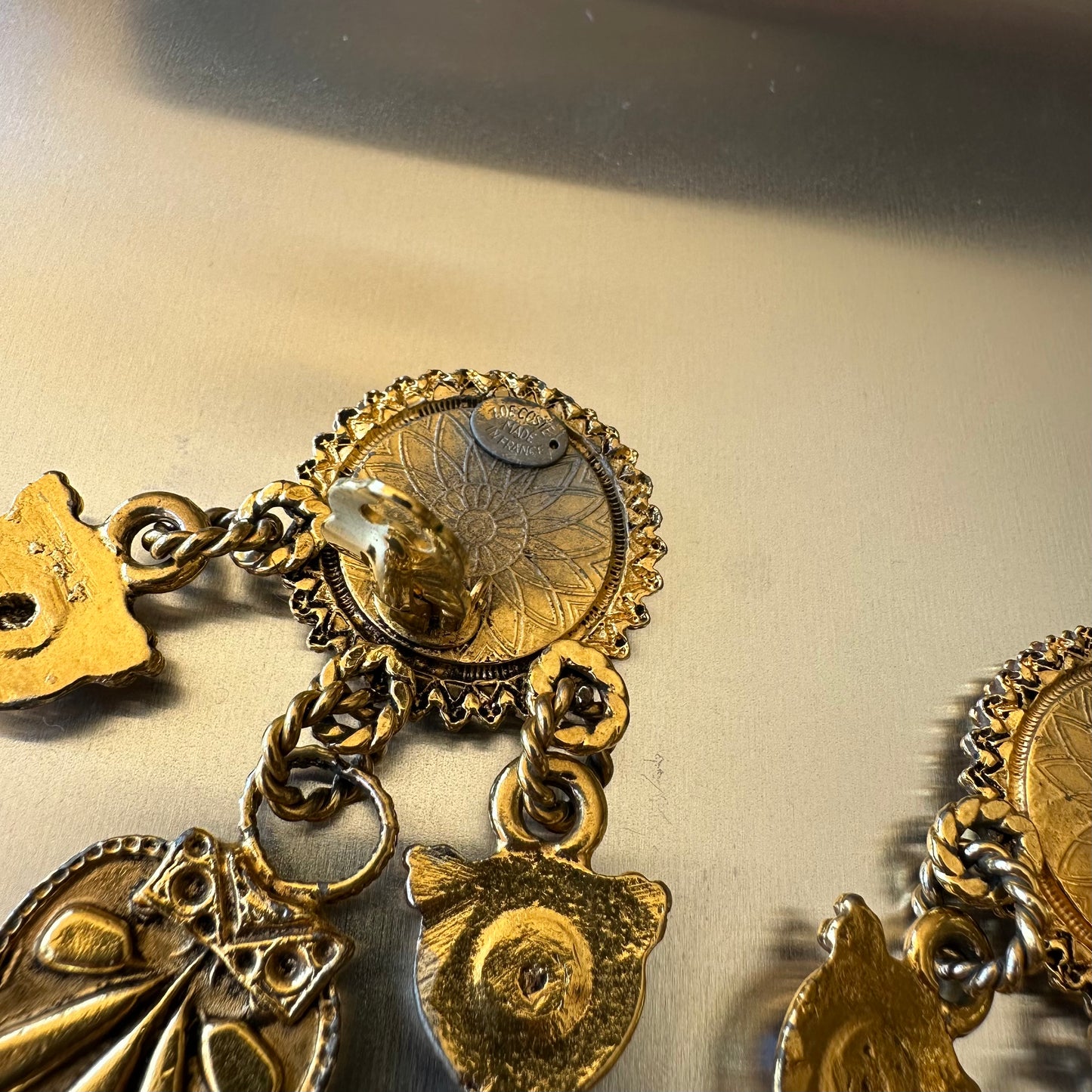 Lot 190: Vintage Zoe Сoste Cip-ons