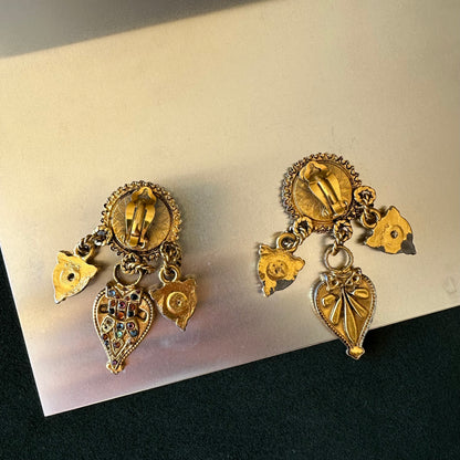 Lot 190: Vintage Zoe Сoste Cip-ons