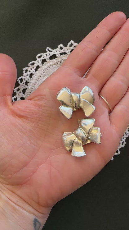 Lot 167: Vintage Bow Clips
