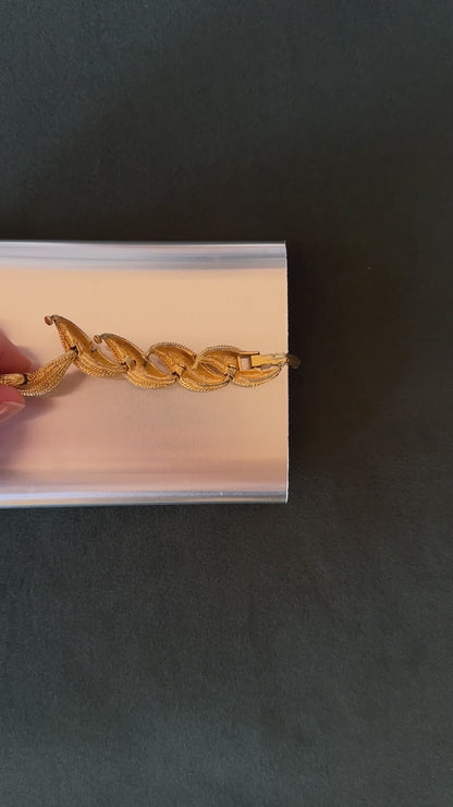 Lot 194: Vintage Gold Tone Leaf Bracelet